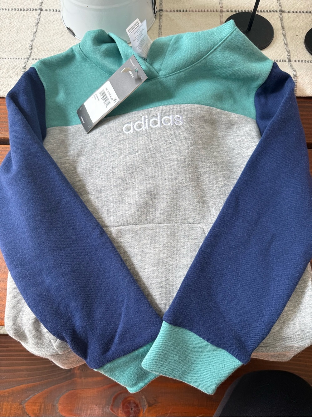 Size 6 brand new kids adidas hoodie